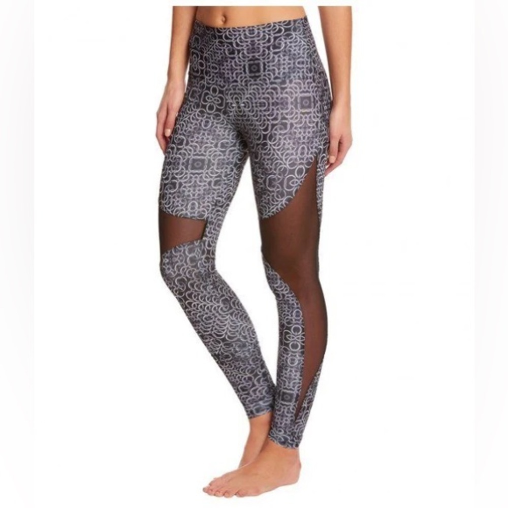 Onzie stirrup leggings